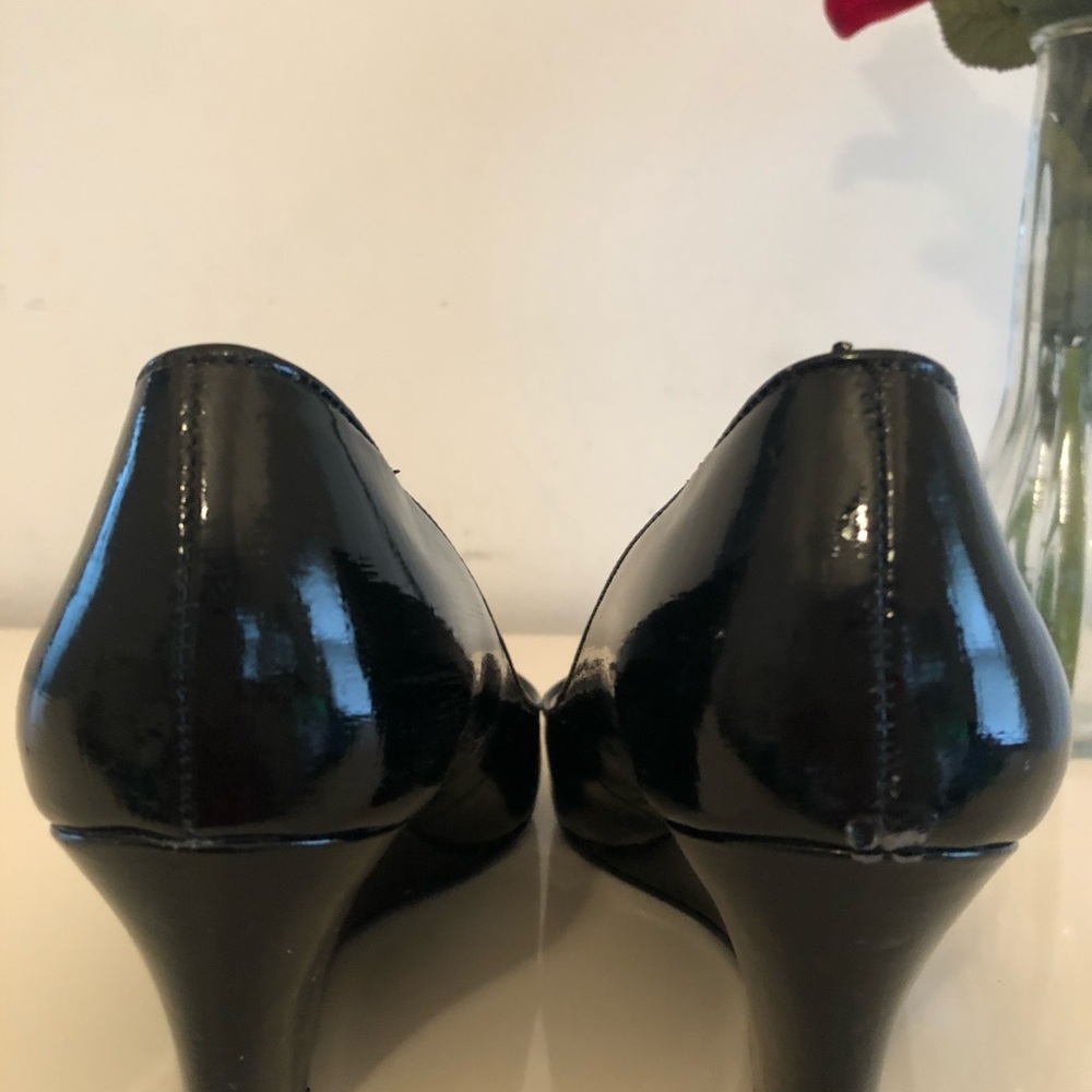 Nine West Black Patent Peep Toe Wedge Pumps - Size 8.5 - Picture 7 of 13